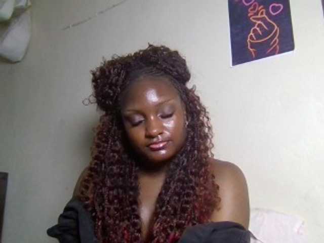 Kimzey live cam on BongaCams