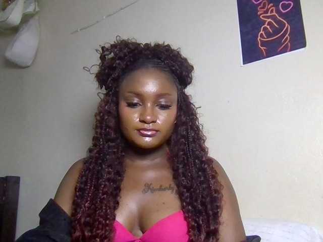 Kimzey live cam on BongaCams
