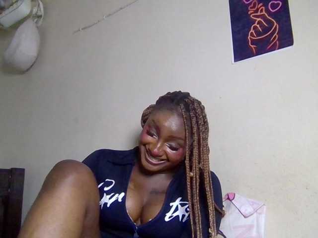 Kimzey live cam on BongaCams