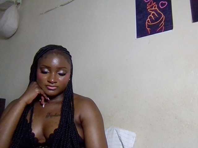 Kimzey live cam on BongaCams