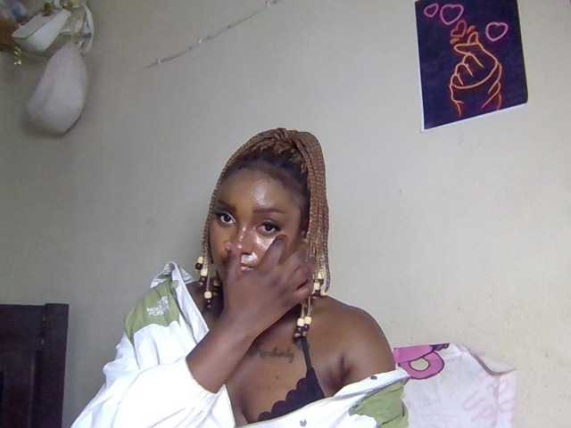 Kimzey live cam on BongaCams