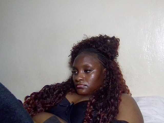 Kimzey live cam on BongaCams