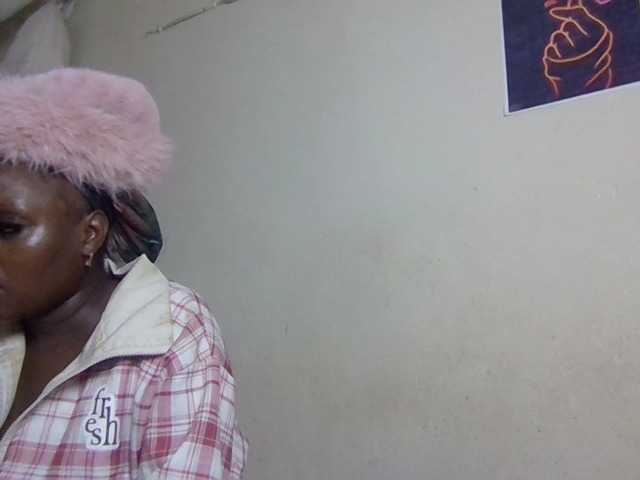 Kimzey live cam on BongaCams