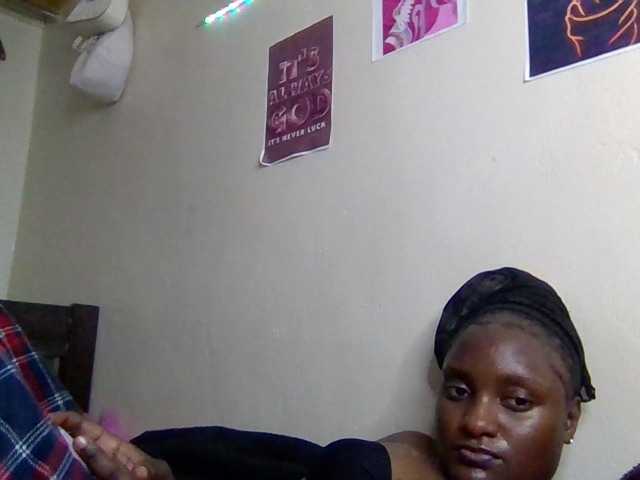 Kimzey live cam on BongaCams