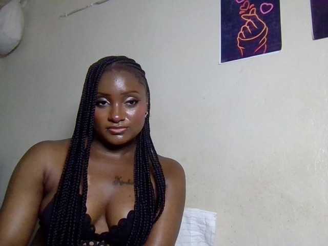 Kimzey live cam on BongaCams