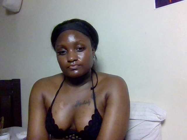 Kimzey live cam on BongaCams