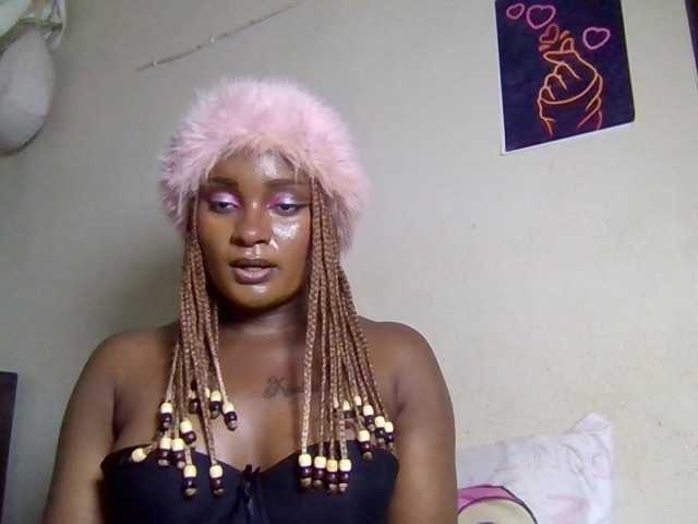 Kimzey live cam on BongaCams