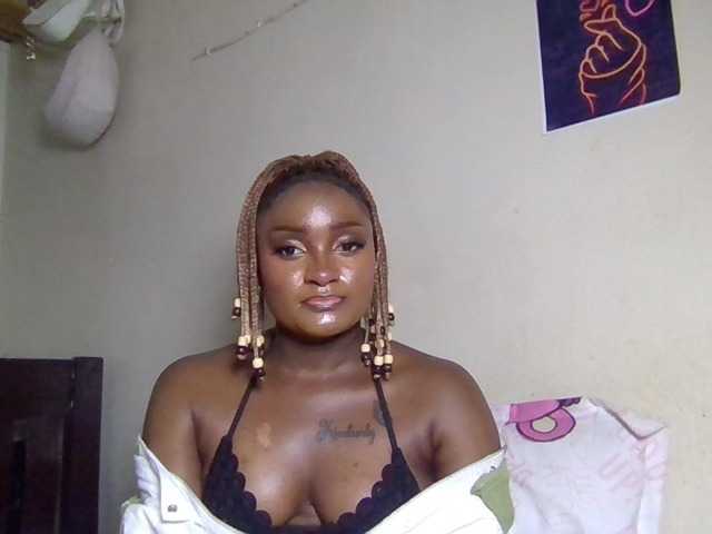 Kimzey live cam on BongaCams