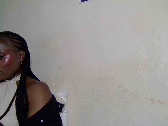 Kimzey live cam on BongaCams