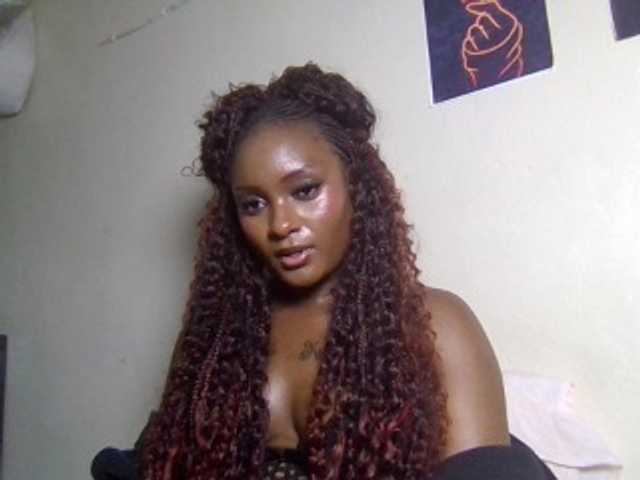 Kimzey live cam on BongaCams