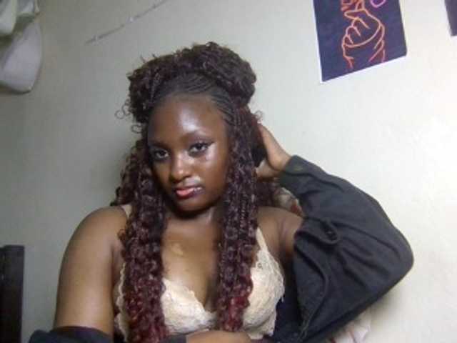 Kimzey live cam on BongaCams