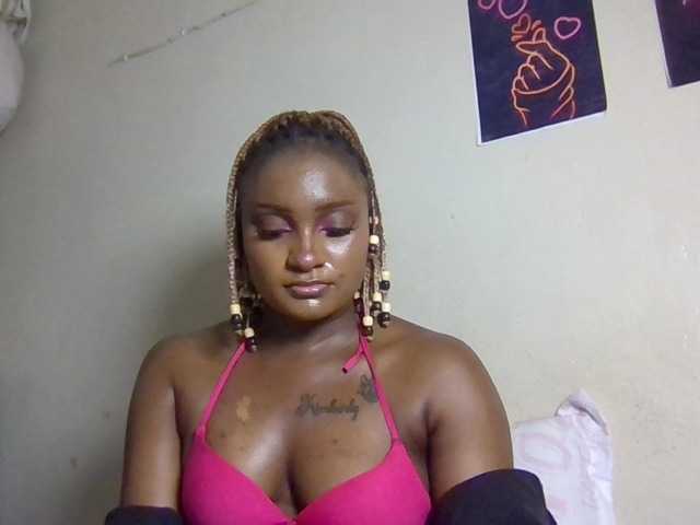 Kimzey live cam on BongaCams