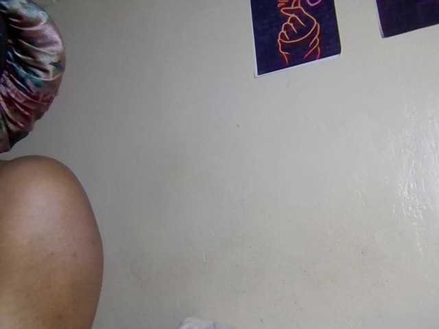 Kimzey live cam on BongaCams
