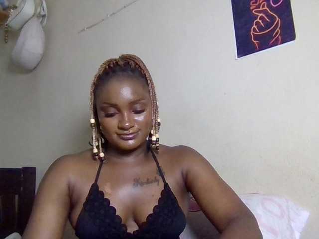 Kimzey live cam on BongaCams