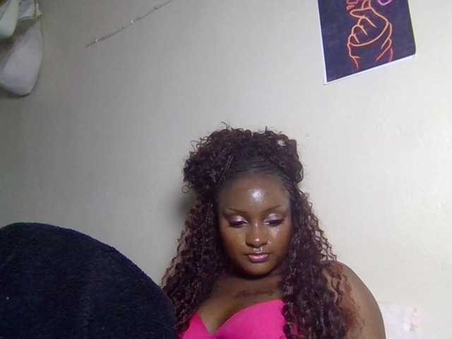 Kimzey live cam on BongaCams