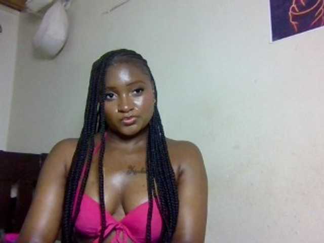 Kimzey live cam on BongaCams