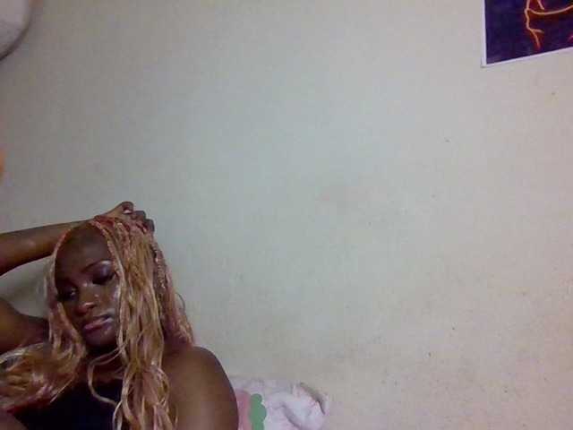 Kimzey live cam on BongaCams
