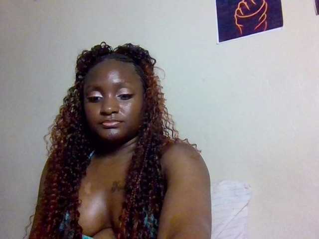 Kimzey live cam on BongaCams