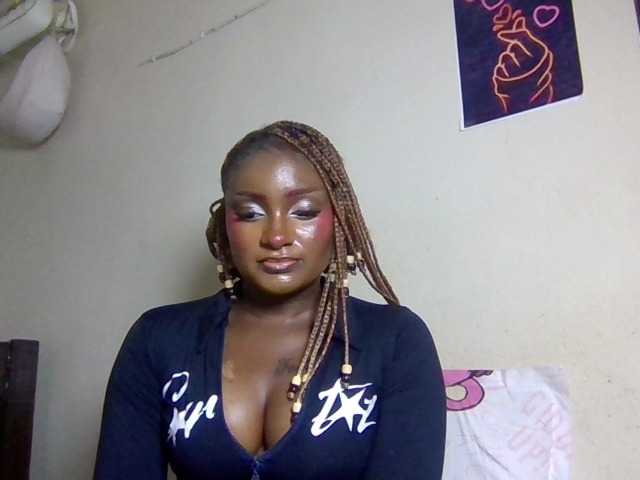 Kimzey live cam on BongaCams