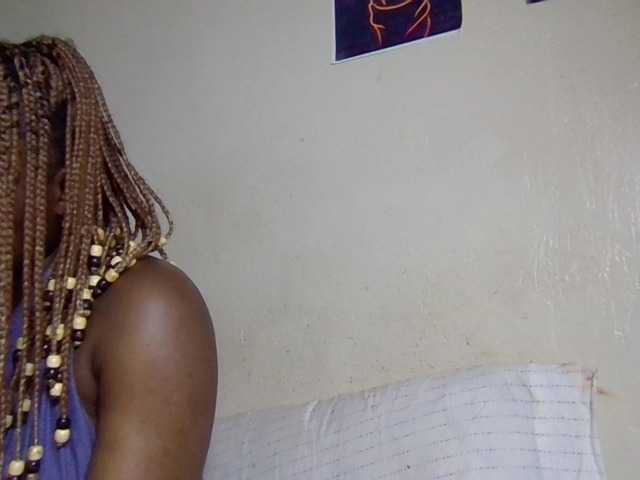 Kimzey live cam on BongaCams