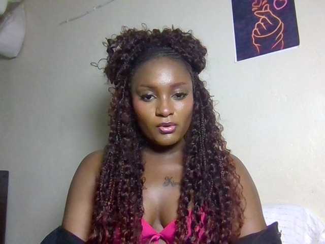 Kimzey live cam on BongaCams