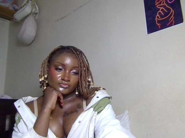 Kimzey live cam on BongaCams