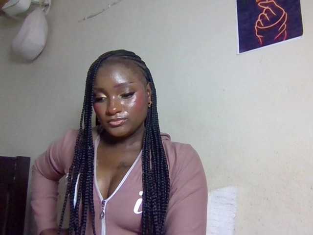 Kimzey live cam on BongaCams