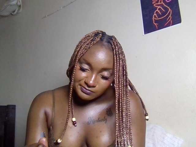 Kimzey live cam on BongaCams