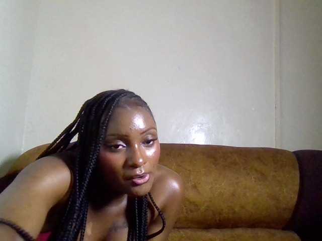Kimzey live cam on BongaCams