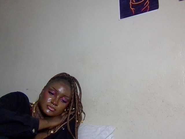 Kimzey live cam on BongaCams