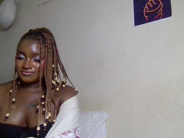 Kimzey live cam on BongaCams