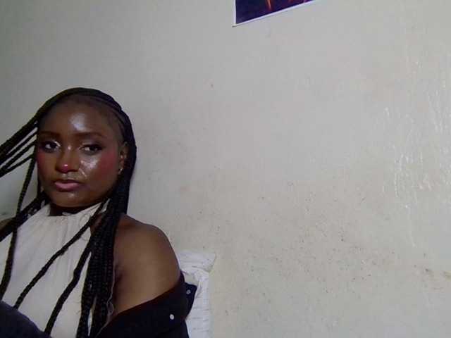 Kimzey live cam on BongaCams