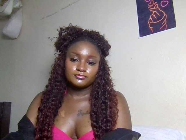Kimzey live cam on BongaCams