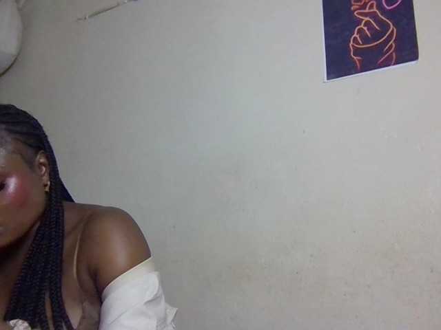 Kimzey live cam on BongaCams