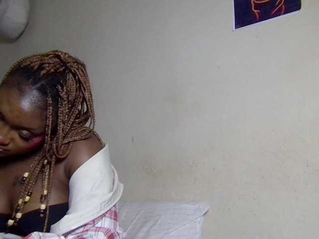 Kimzey live cam on BongaCams