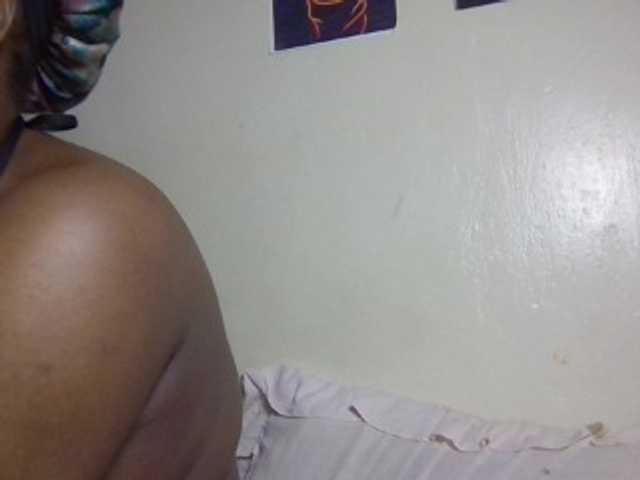 Kimzey live cam on BongaCams