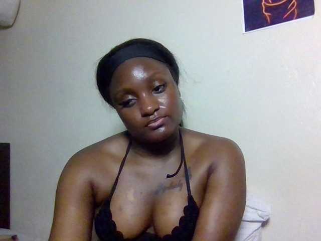 Kimzey live cam on BongaCams