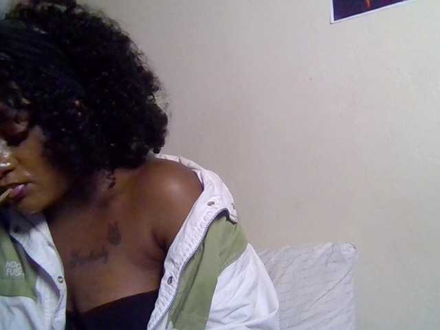 Kimzey live cam on BongaCams