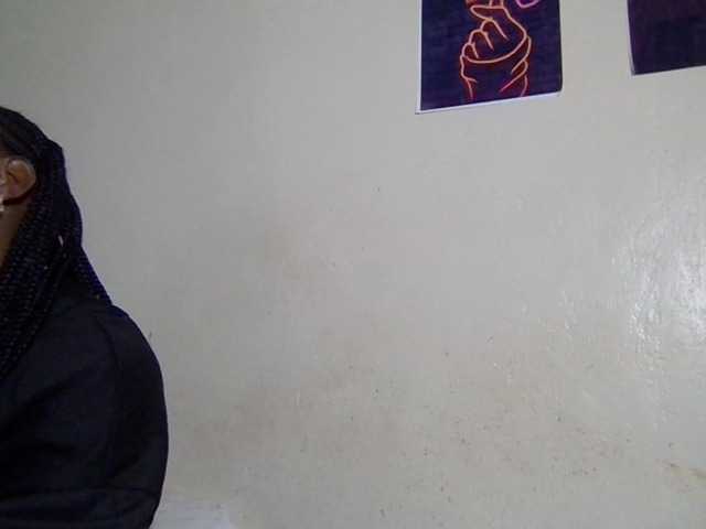 Kimzey live cam on BongaCams