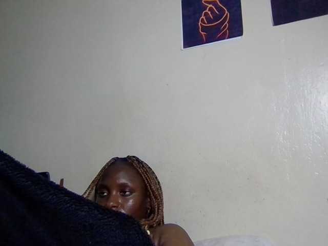 Kimzey live cam on BongaCams