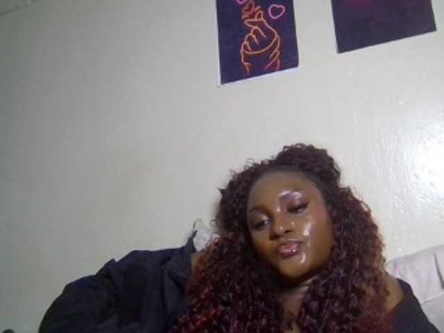 Kimzey live cam on BongaCams