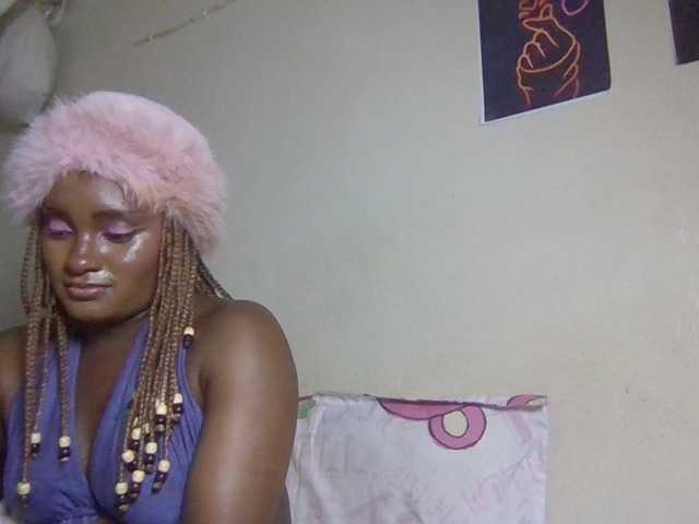Kimzey live cam on BongaCams
