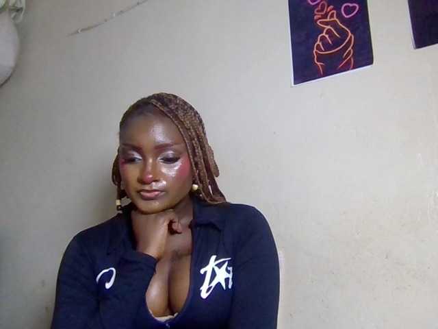 Kimzey live cam on BongaCams