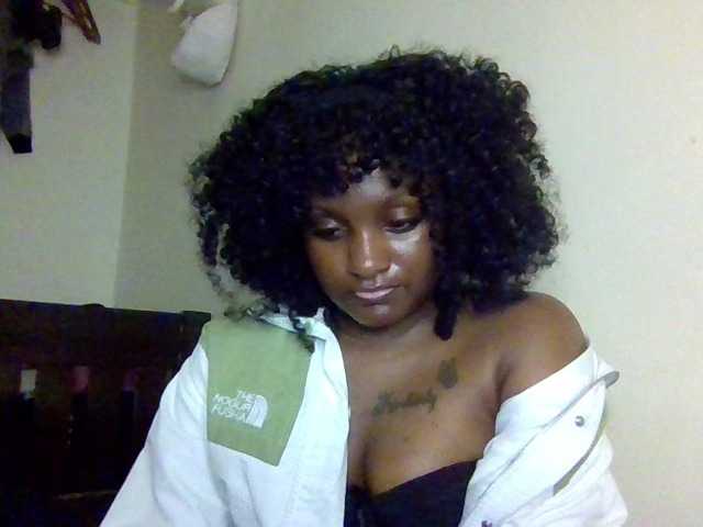 Kimzey live cam on BongaCams