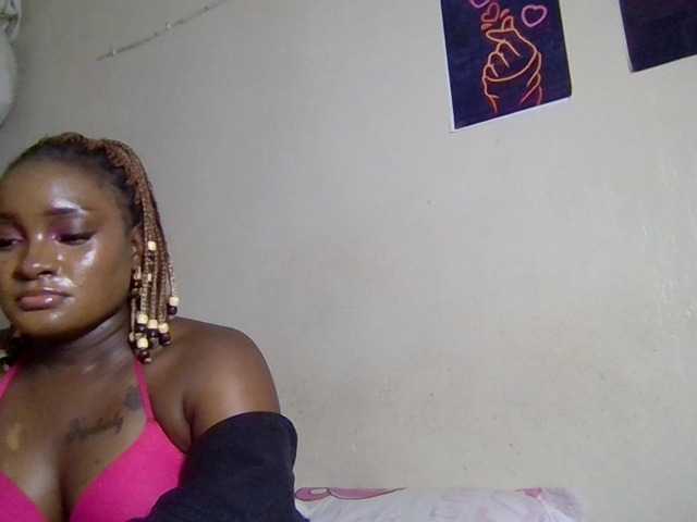 Kimzey live cam on BongaCams