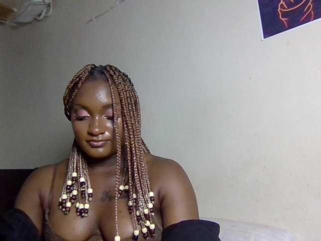 Kimzey live cam on BongaCams