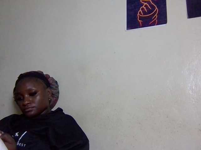 Kimzey live cam on BongaCams