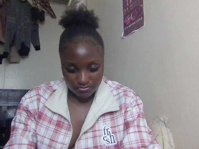 Kimzey live cam on BongaCams