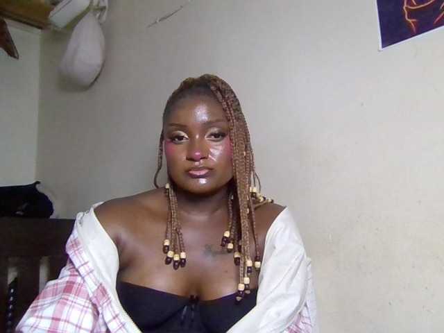 Kimzey live cam on BongaCams