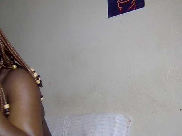 Kimzey live cam on BongaCams